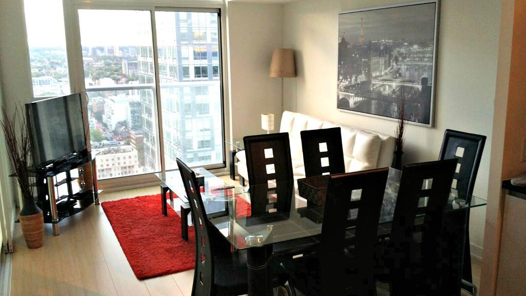 Pelicanstay In Toronto Entertainment District エクステリア 写真